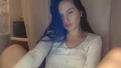 Eva online show from October 22, 2025, 7:57 pm