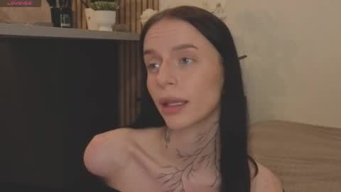 Livia online show from June 1, 2026, 9:16 pm