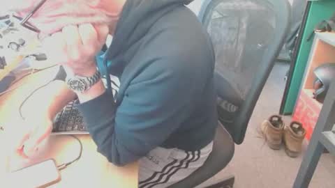 ch400 online show from April 21, 2026, 4:01 pm