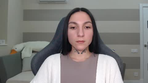 Kate online show from February 17, 2025, 6:37 pm