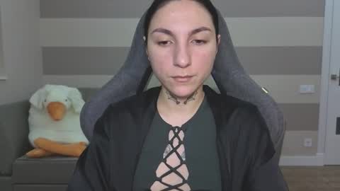 Kate online show from October 17, 2025, 4:59 am