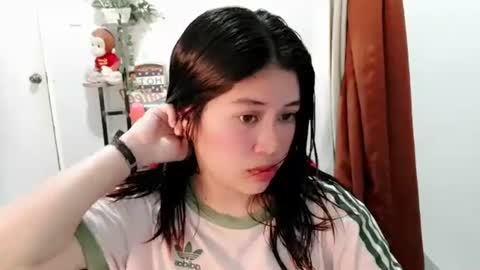 chakadal_xx online show from February 18, 2026, 12:01 pm