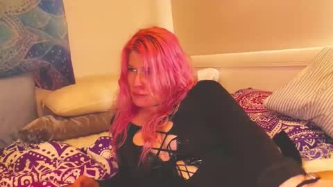 champagneandbitches1 online show from June 7, 2026, 1:21 am