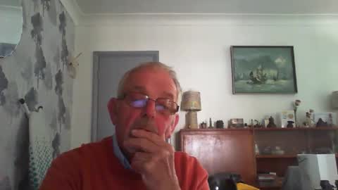 Snapshot of champers37 chatting on May 2, 2026, 8:19 am Champers online show from May 2, 2026, 8:19 am