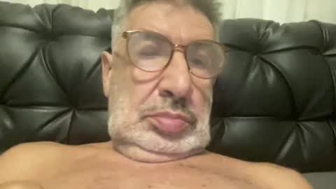 Snapshot of champsex305610 chatting on April 3, 2026, 5:22 pm champsex305610 online show from April 3, 2026, 5:22 pm