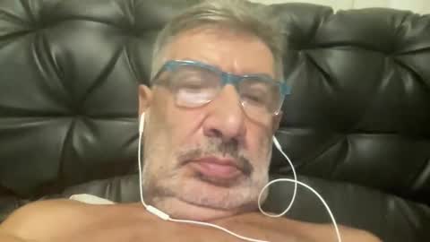 Snapshot of champsex305610 chatting on April 8, 2026, 4:40 pm champsex305610 online show from April 8, 2026, 4:40 pm