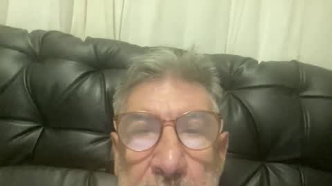 Snapshot of champsex305610 chatting on April 19, 2026, 2:38 pm champsex305610 online show from April 19, 2026, 2:38 pm