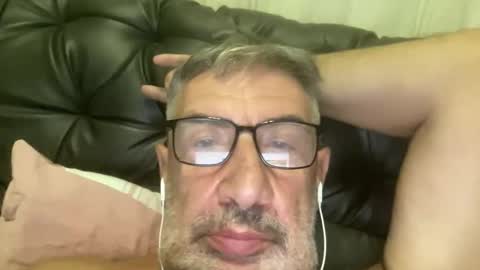 Snapshot of champsex305610 chatting on April 23, 2026, 6:43 pm champsex305610 online show from April 23, 2026, 6:43 pm