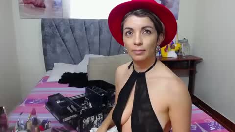 chanel online show from October 7, 2025, 2:25 pm