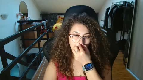 Stephanieblisss online show from March 5, 2026, 1:40 pm