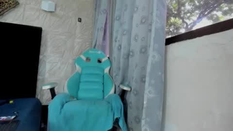 chanellejohnson_ online show from November 20, 2025, 6:51 pm