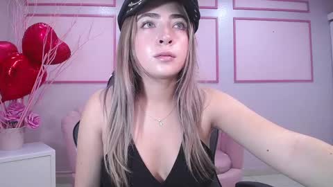 channel_blonde_a online show from February 20, 2025, 4:36 pm