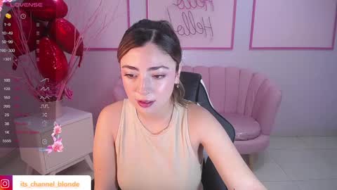 channel_blonde_a online show from February 24, 2025, 5:09 pm