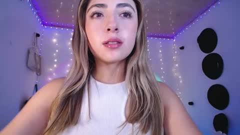 channel_blonde_a online show from March 12, 2025, 6:55 pm