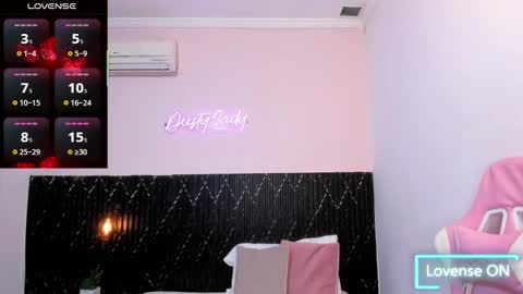 Chanel online show from September 21, 2025, 8:10 pm