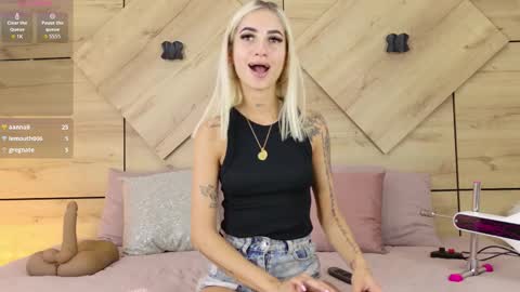 ChannelCrawford online show from October 8, 2025, 4:32 am