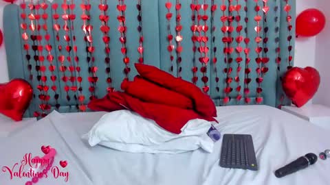 Channelfox  online show from February 14, 2025, 1:23 am