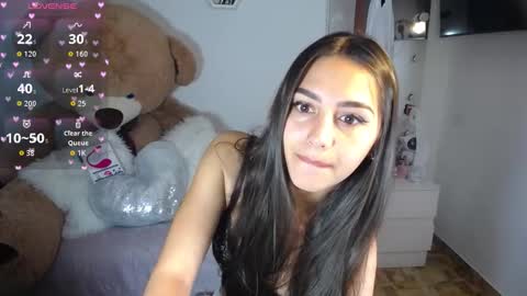 Isabella online show from October 23, 2025, 7:07 am