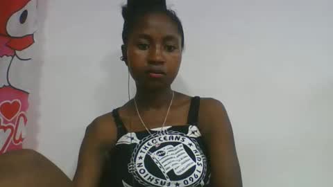 chantale483461 online show from April 19, 2026, 4:23 am