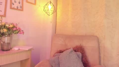 Chantall online show from January 18, 2025, 4:04 am