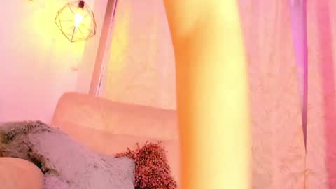 Chantall online show from February 6, 2025, 10:26 am