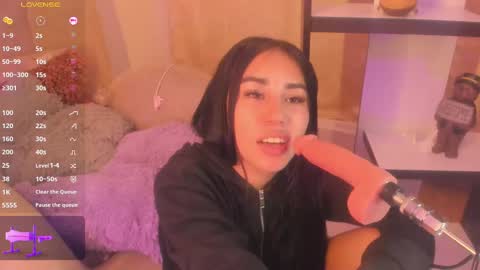 Chantall online show from February 13, 2025, 9:51 am