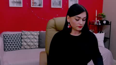 The Queen online show from January 3, 2025, 7:07 pm