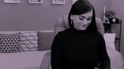 The Queen online show from January 4, 2025, 7:55 am