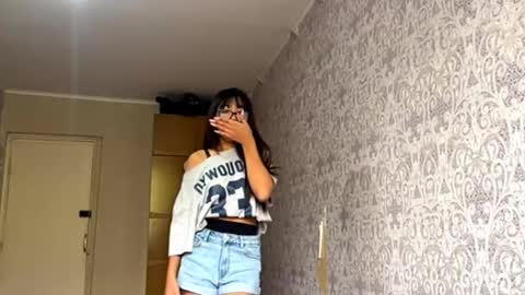 Ayano online show from October 22, 2025, 8:58 am