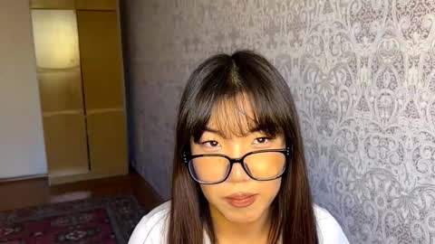 Ayano online show from October 30, 2025, 8:49 am