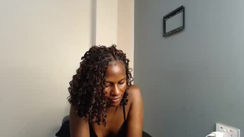 Chantel online show from November 30, 2025, 1:09 am