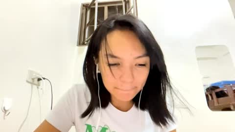 Elly online show from April 8, 2026, 12:05 pm