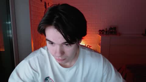 charleshanson69 online show from November 1, 2025, 11:29 pm