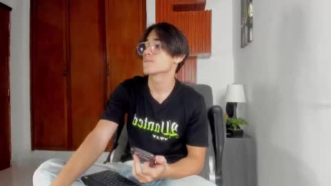 charley_morgan online show from March 3, 2025, 6:33 pm