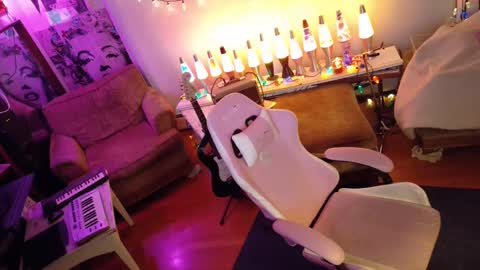 Charli online show from January 5, 2025, 9:57 pm