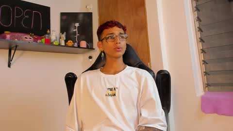 Charles Russo online show from December 24, 2024, 3:27 am