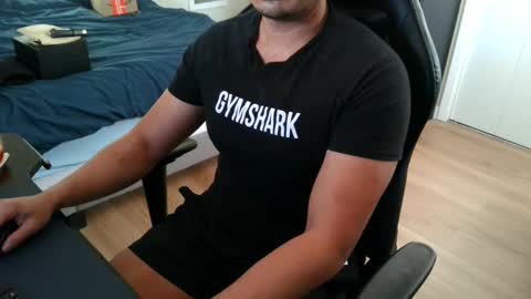 charliekkw online show from December 8, 2024, 9:19 pm