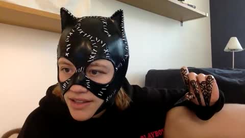 Snapshot of charliescherryroom chatting on November 10, 2025, 8:19 pm CharliesCherryRoomxoxoxoxo online show from November 10, 2025, 8:19 pm