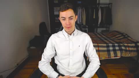 carlos reyes online show from February 11, 2025, 8:05 am