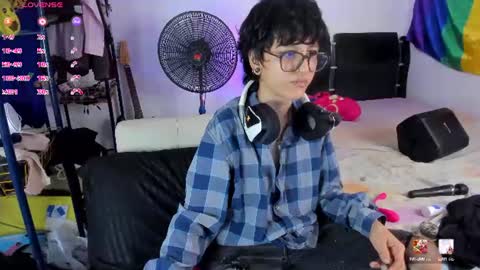 Snapshot of charlietaylorr__ chatting on June 11, 2026, 5:05 am Charlie online show from June 11, 2026, 5:05 am