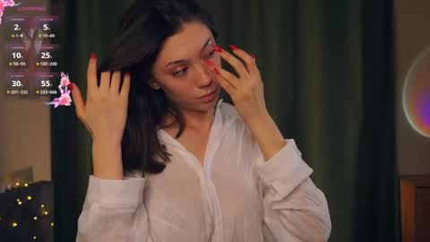 Yumi online show from April 22, 2026, 8:54 pm