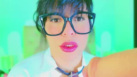 Charloott Evans online show from September 21, 2025, 4:03 am