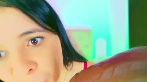 Charloott Evans online show from April 21, 2026, 3:02 am