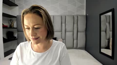 Charlot milf online show from March 31, 2026, 11:43 am