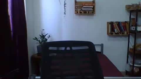 charlott online show from May 2, 2026, 6:57 pm
