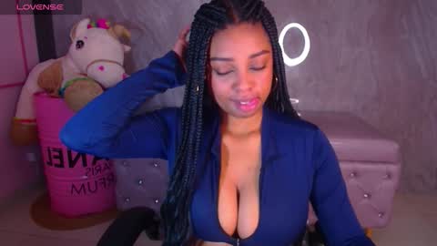 Charlote  online show from January 14, 2026, 1:06 pm