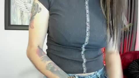 Charlote online show from February 14, 2025, 2:44 pm