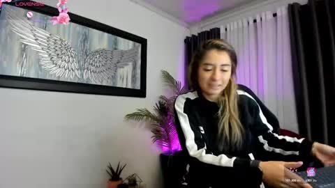 Charlote online show from September 29, 2025, 11:37 am