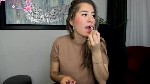 Charlote online show from October 17, 2025, 11:35 am