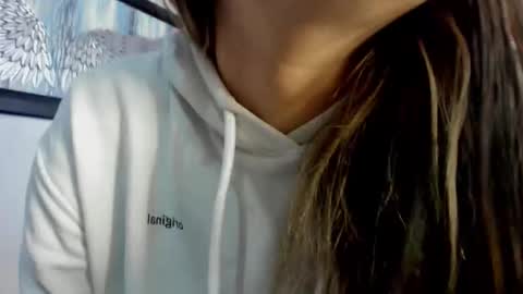 Charlote online show from October 28, 2025, 12:19 pm